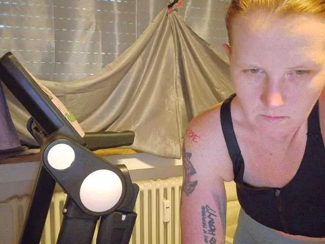 Live sex webcam photo for Wetgerman2 #291105972