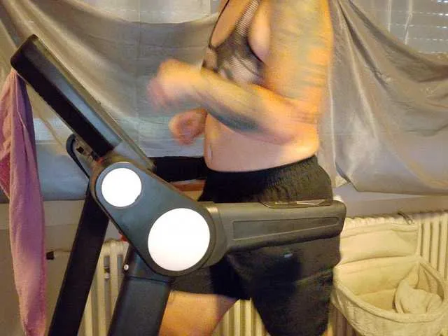 Live sex webcam photo for Wetgerman2 #291836138