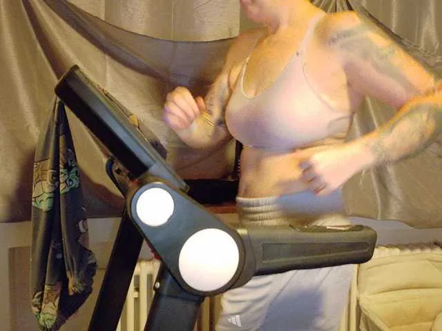 Live sex webcam photo for Wetgerman2 #292133761