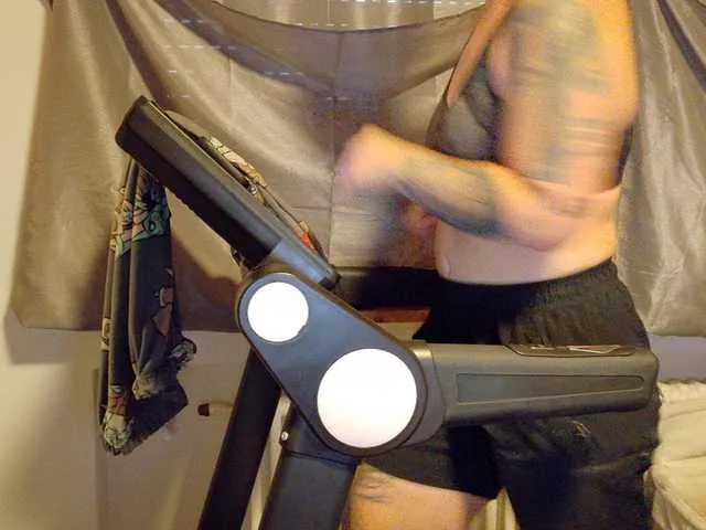 Live sex webcam photo for Wetgerman2 #292181447