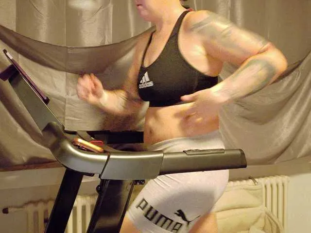 Live sex webcam photo for Wetgerman2 #292441970