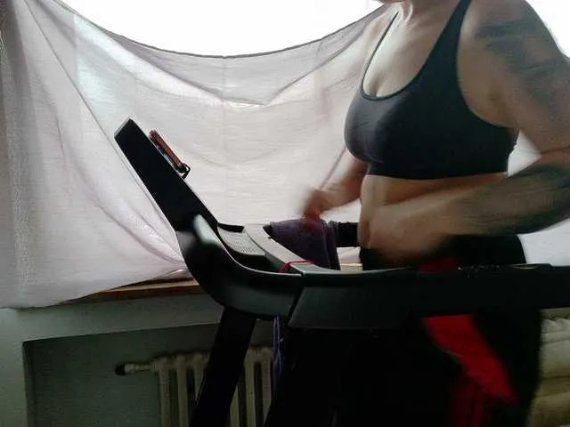 Live sex webcam photo for Wetgerman2 #292800329