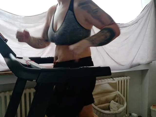 Live sex webcam photo for Wetgerman2 #293207308