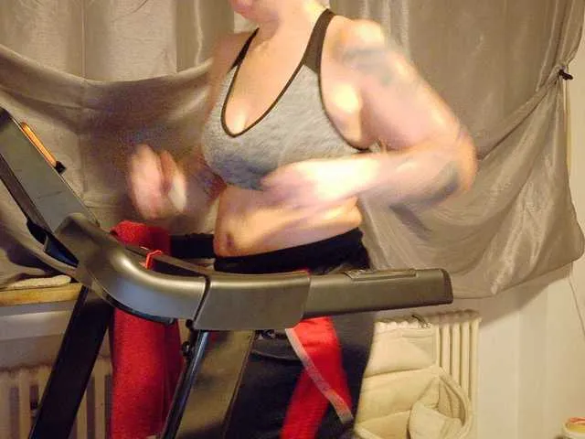 Live sex webcam photo for Wetgerman2 #293465525