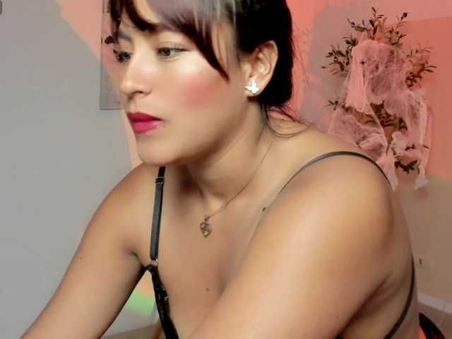 Live sex webcam photo for WhisperWish #292129725