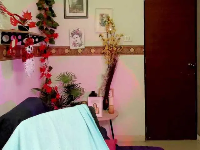 Live sex webcam photo for WhisperWish #292348915