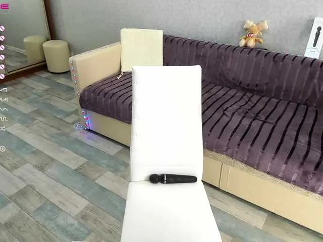 Live sex webcam photo for White-Panty #273445439