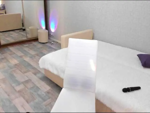 Live sex webcam photo for White-Panty #276773143