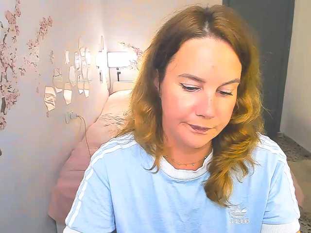 Live sex webcam photo for Wife4Cucold #276791892