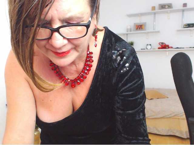 Live sex webcam photo for WifeAnna #274391591