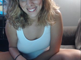 Live sex webcam photo for WifeJen85 #138013894