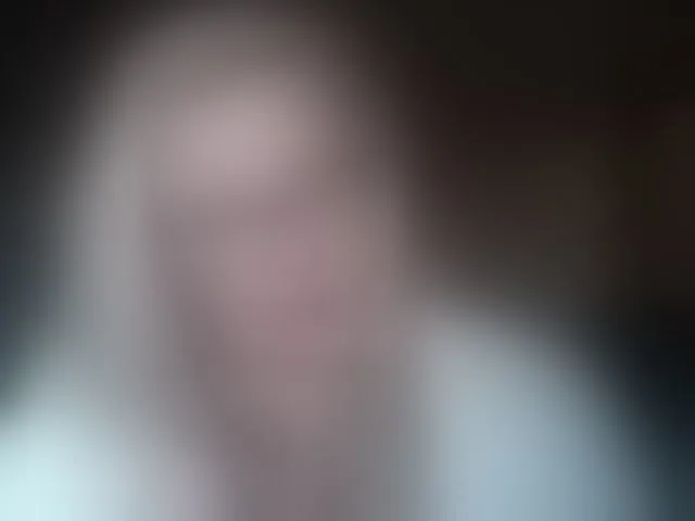 Live sex webcam photo for WifeyNusha #276646447
