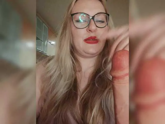 Live sex webcam photo for WifeyNusha #291180744