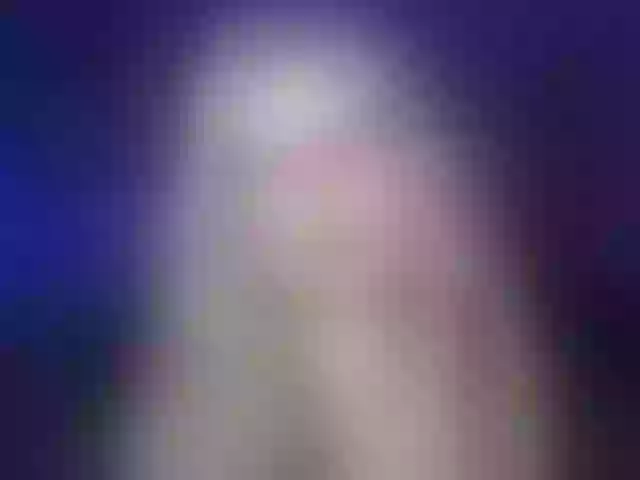 Live sex webcam photo for WifeyNusha #292157476