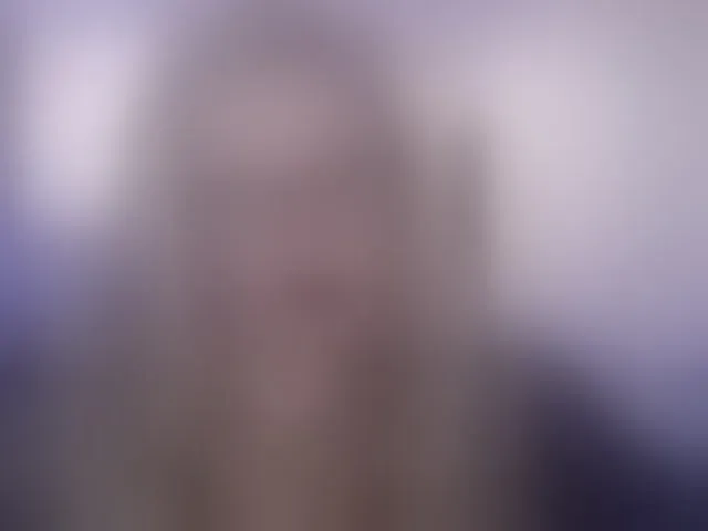 Live sex webcam photo for WifeyNusha #292403177