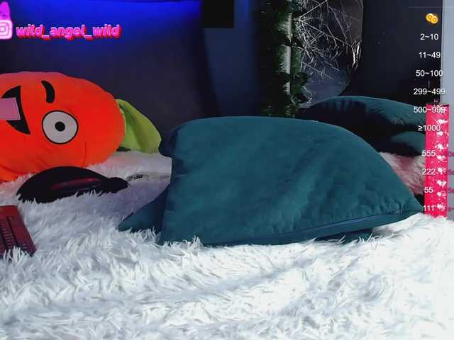 Live sex webcam photo for Wild-Angel777 #288006423