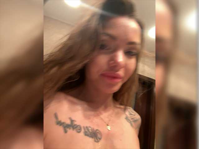 Live sex webcam photo for Wild-Angel777 #288006464