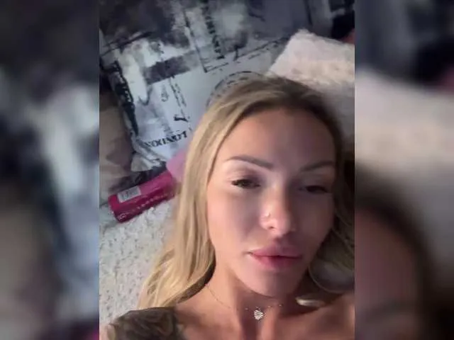 Live sex webcam photo for Wild-Angel777 #291239151