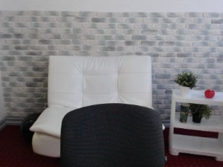 Live sex webcam photo for Wild-Kitty #171535303