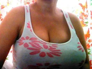 Live sex webcam photo for WildBigTitS69 #169594913