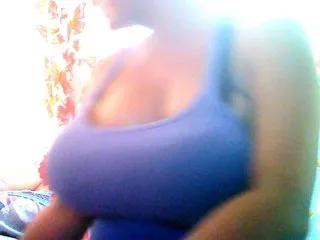 Live sex webcam photo for WildBigTitS69 #170129305