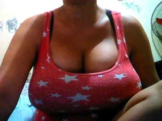 Live sex webcam photo for WildBigTitS69 #170414644