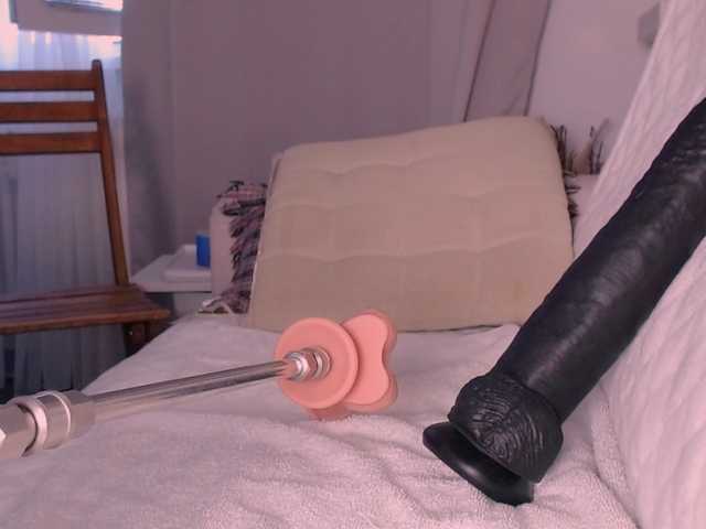 Live sex webcam photo for WildRedheadCR #274311395