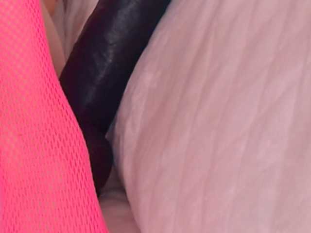 Live sex webcam photo for WildRedheadCR #276203831