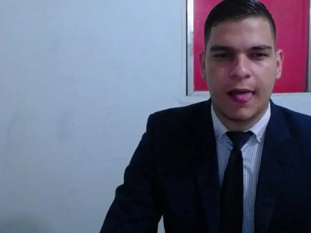 Live sex webcam photo for WillSmiith #276848706