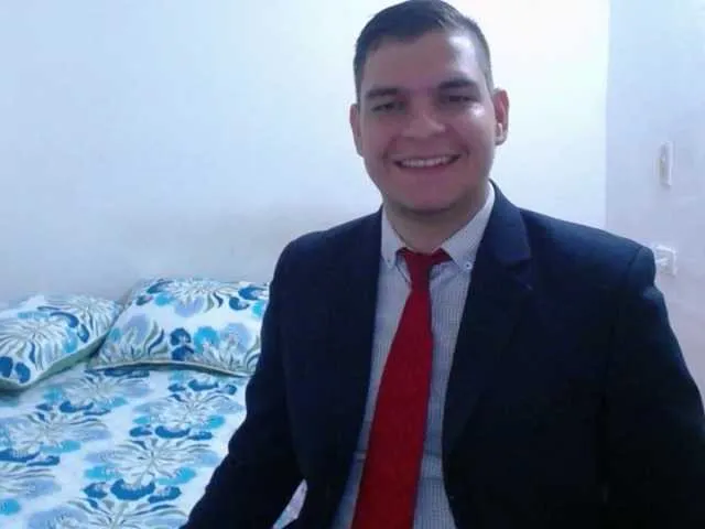 Live sex webcam photo for WillSmiith #276863297
