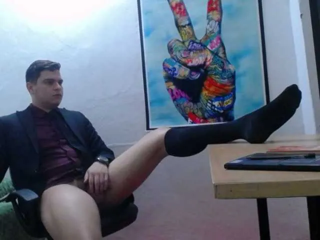 Live sex webcam photo for WillSmiith #277151045