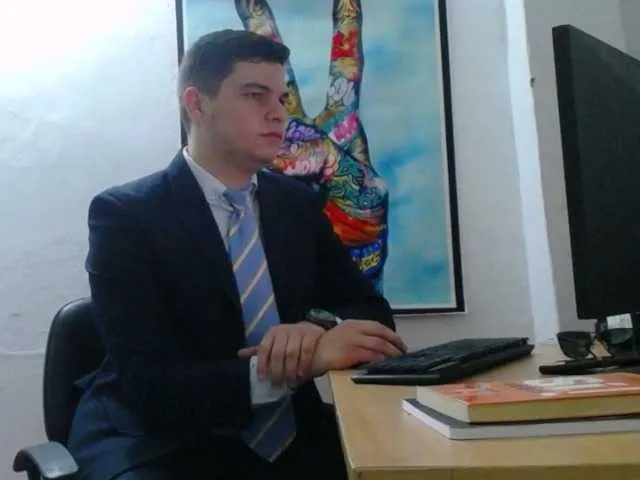 Live sex webcam photo for WillSmiith #277163313