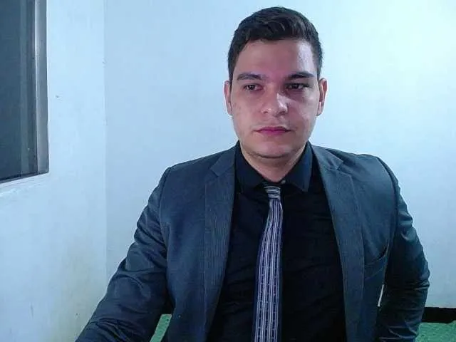 Live sex webcam photo for WillSmiith #278060874