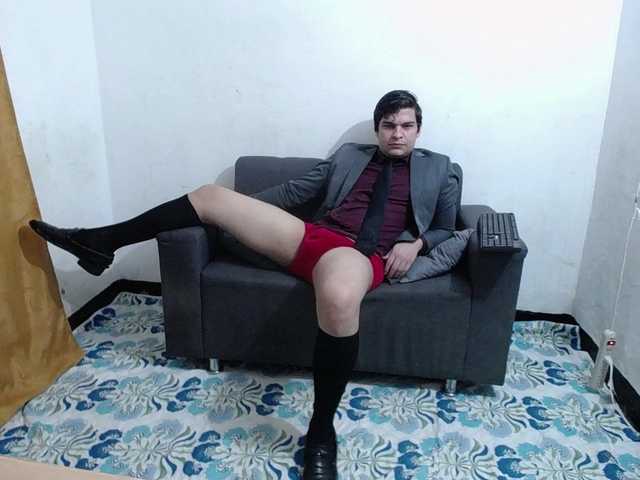 Live sex webcam photo for WillSmiith #290707777