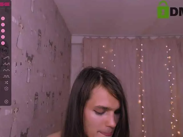 Live sex webcam photo for WilliamSnake #275915577