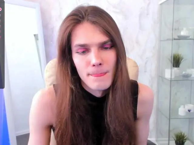 Live sex webcam photo for WilliamSnake #291182976