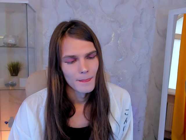 Live sex webcam photo for WilliamSnake #291323228