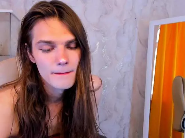 Live sex webcam photo for WilliamSnake #291403731