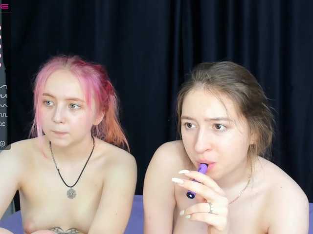 Live sex webcam photo for WillieConnie #273785157