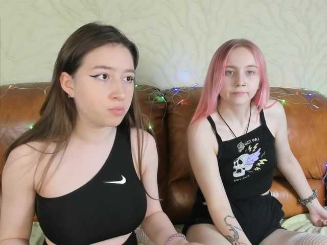 Live sex webcam photo for WillieConnie #273947892