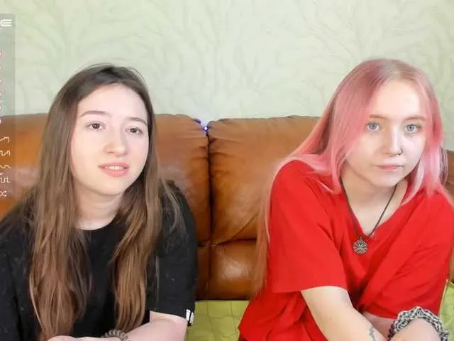 Live sex webcam photo for WillieConnie #274077469