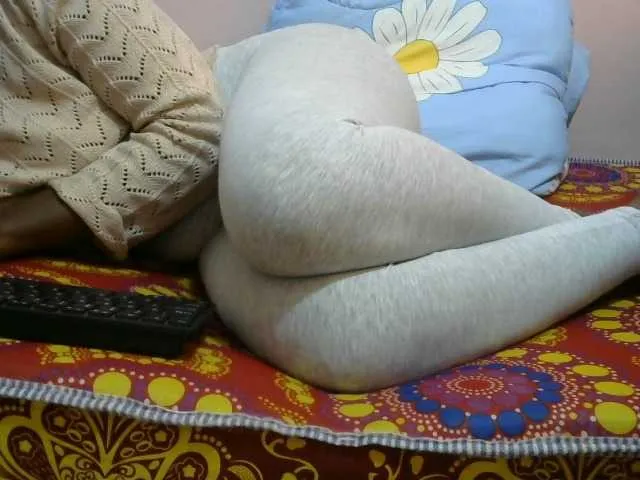 Live sex webcam photo for Winnie112 #290634054