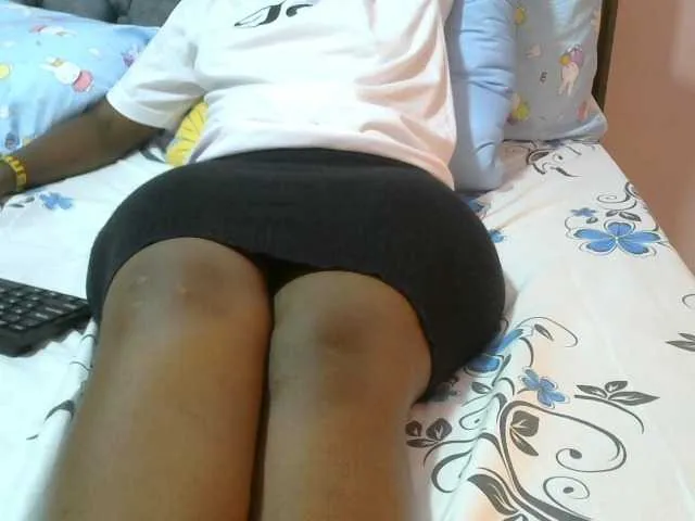 Live sex webcam photo for Winnie112 #290690185