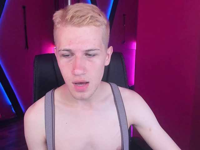 Live sex webcam photo for WinstonCherch #276344528