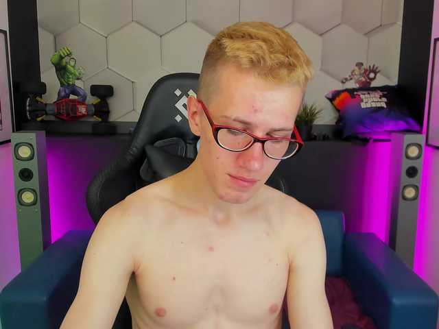 Live sex webcam photo for WinstonCherch #276443239