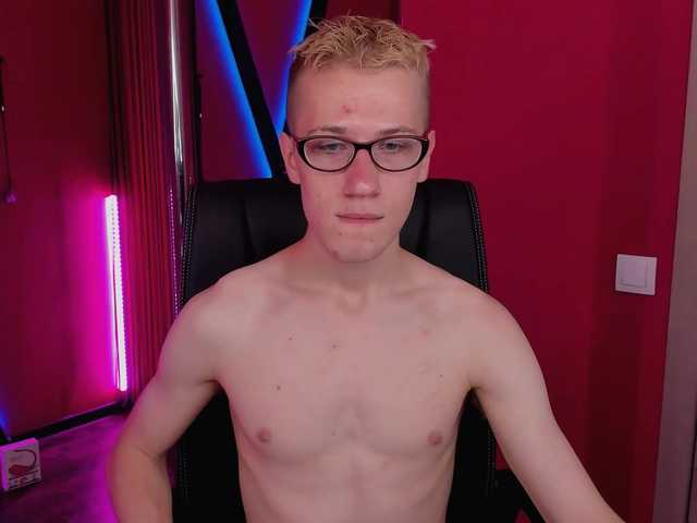 Live sex webcam photo for WinstonCherch #276450830