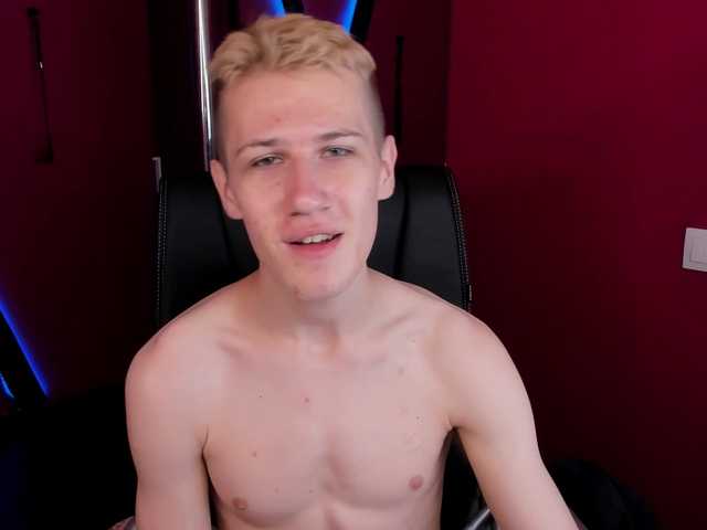 Live sex webcam photo for WinstonCherch #276478680