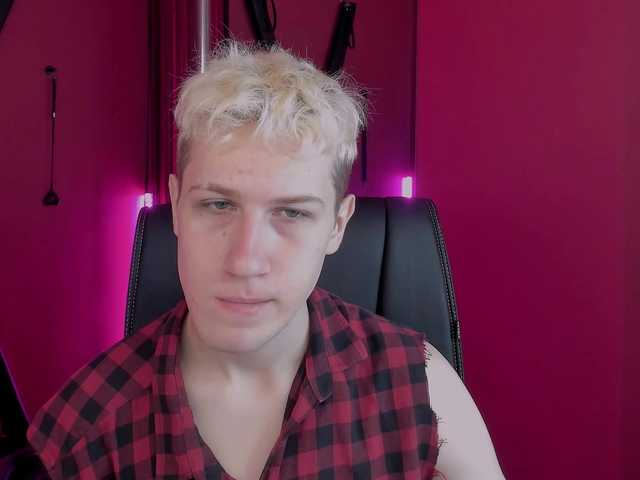 Live sex webcam photo for WinstonCherch #277002451