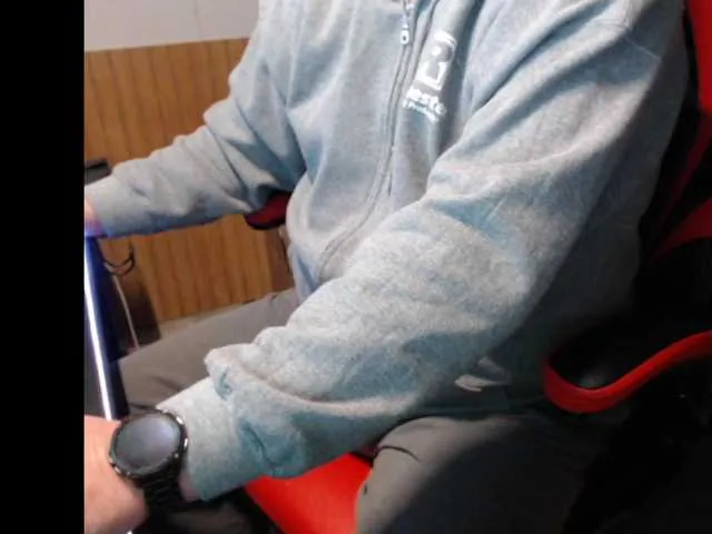 Live sex webcam photo for Wisco-Dean #290452704