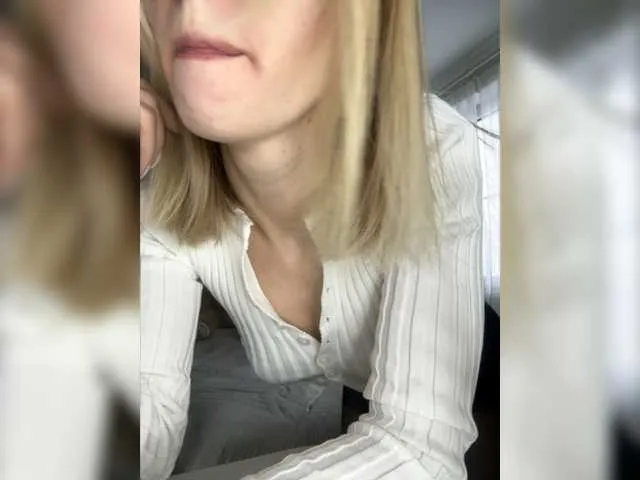 Live sex webcam photo for Witchpeach #277180192